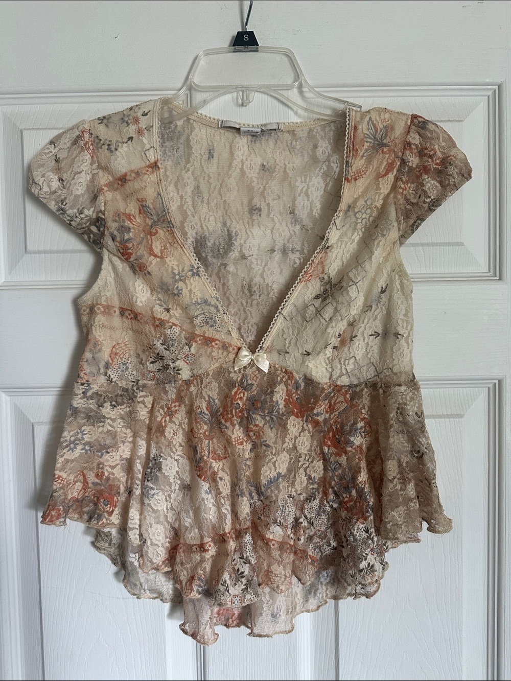 Kimchi Blue Cream Lace Floral Peplum Top
